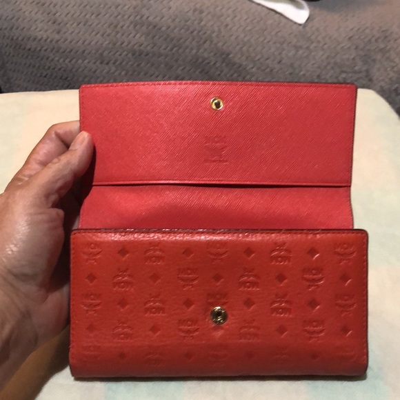 SOLD❤️Authentic MCM 3 fold leather wallet - Picture 10 of 16
